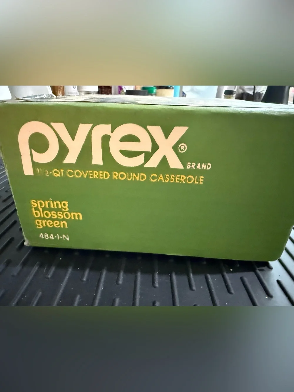 Vintage Pyrex NIB Spring Blossom Green Casserole Dish 1.5 QT 484-1-N